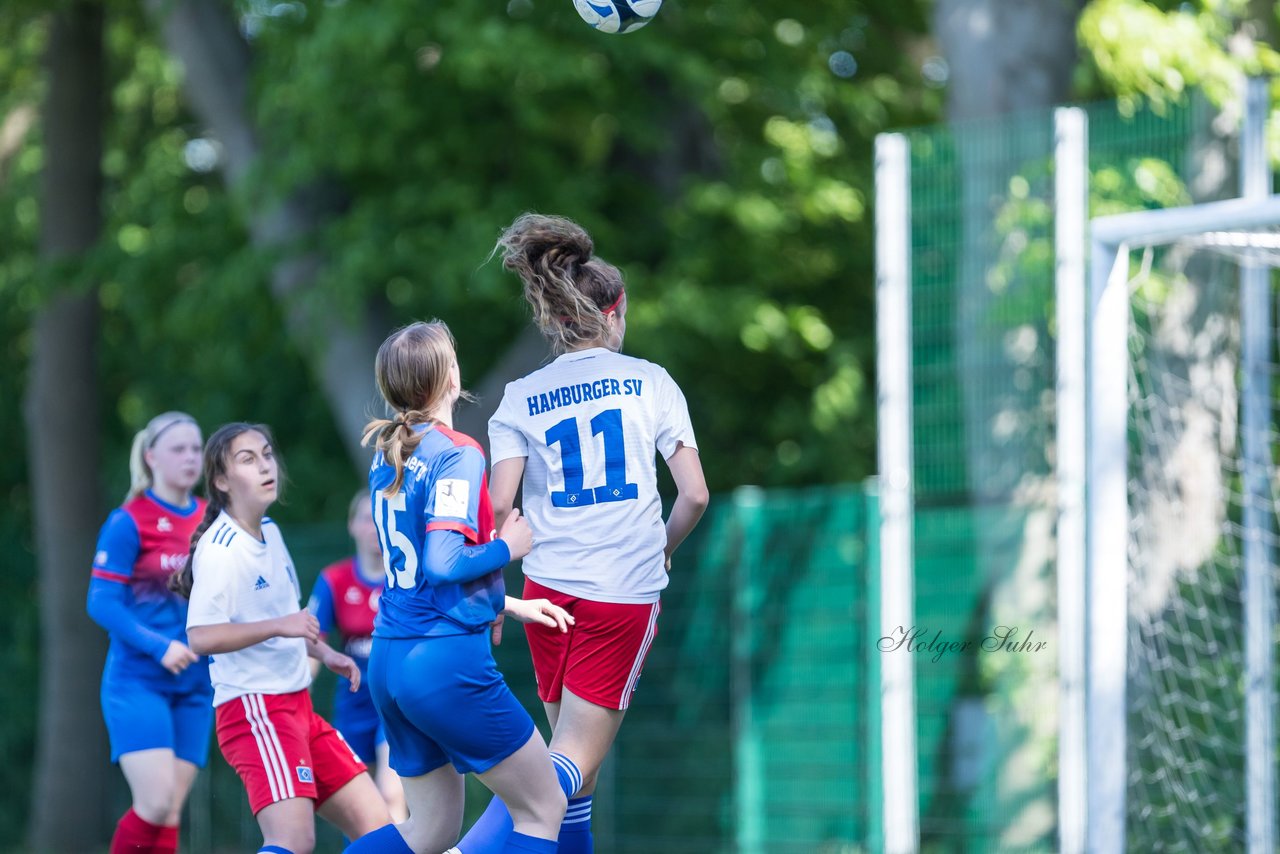 Bild 70 - wCJ Hamburger SV - VfL Pinneberg : Ergebnis: 9:0